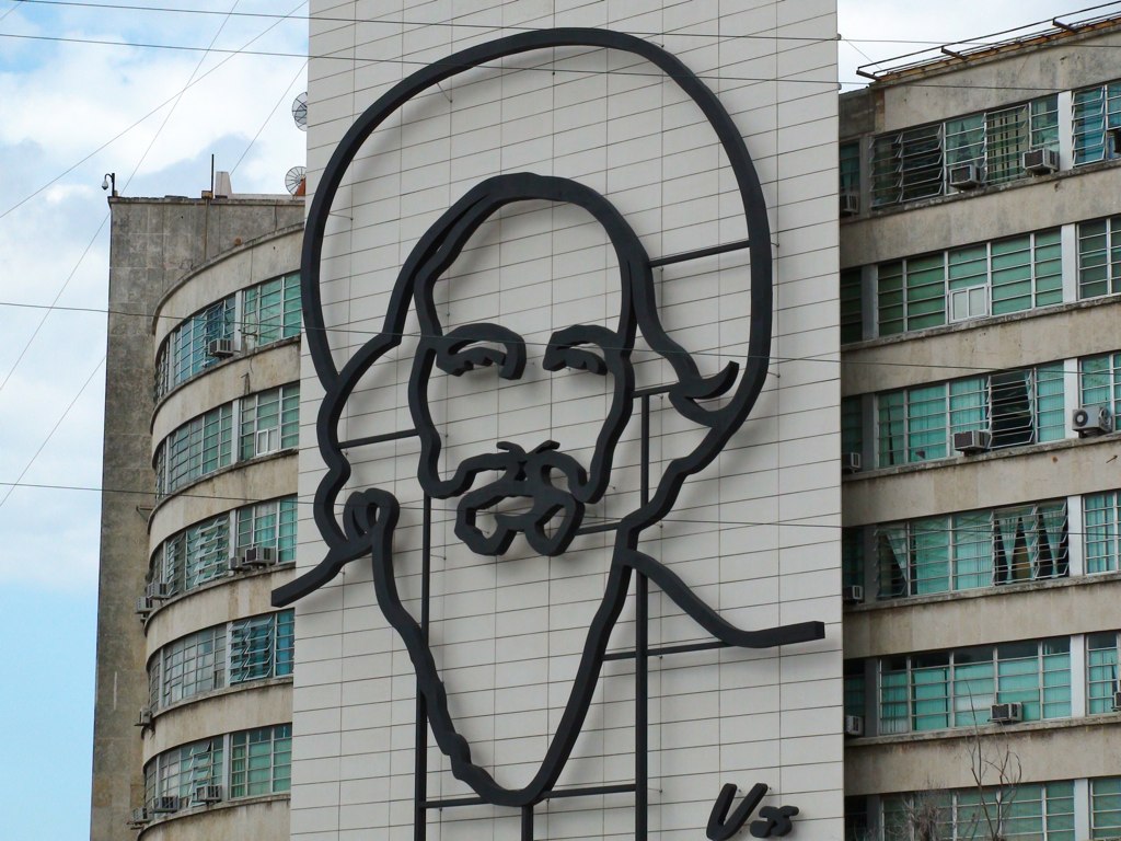 Castro arca a Forradalom terén