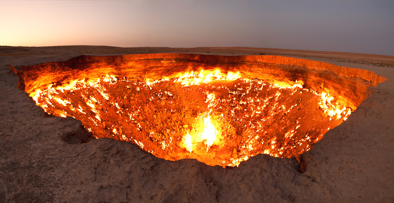 Darvasa_gas_crater_panorama