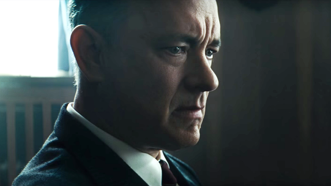 Hiába remek a Kémek hídja, Tom Hanks filmjének nem sikerült átvennie a vezetést a magyar mozikban. Fotó: DreamWorks