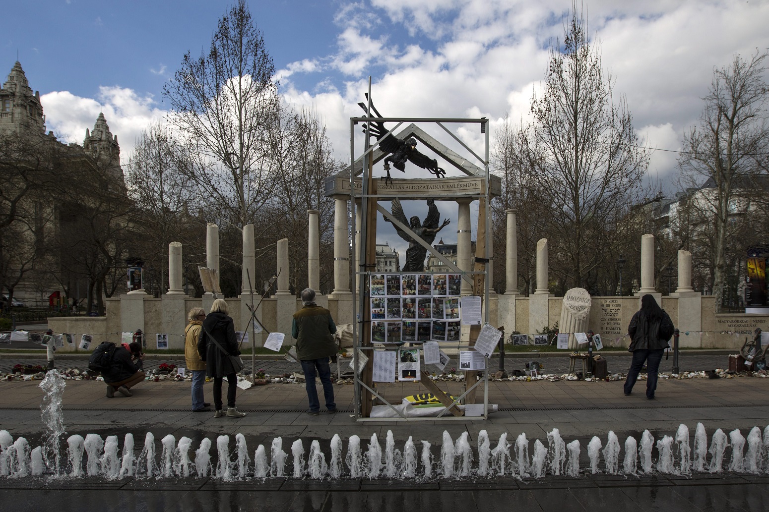 A német megszállási emlékmű, MTI Fotó: Szigetváry Zsolt