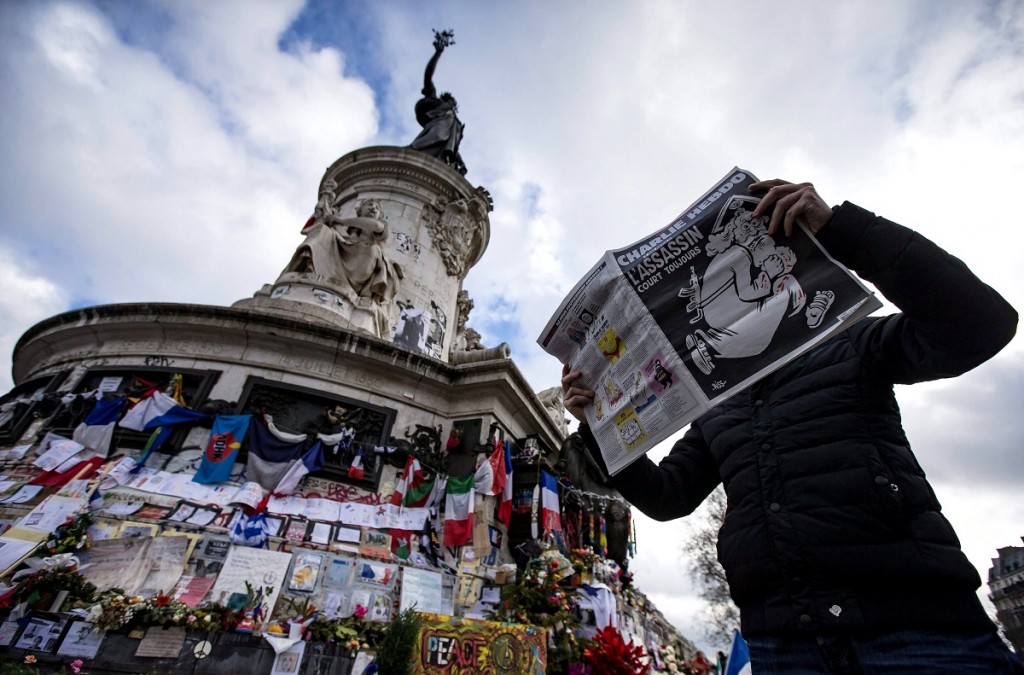 Párizs és a Charlie Hebdo (Fotó: MTI/EPA/Ian Langsdon)