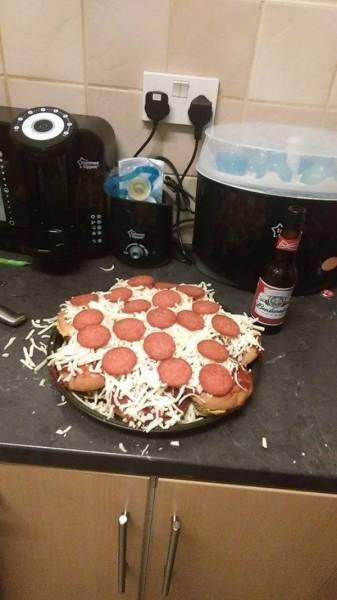 monster_mcpizza_only_4680_calories_for_a_typical_serving_size_640_06