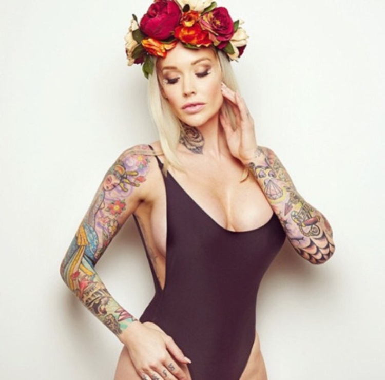 posted-on-badchix-tattooed-girls-are-sexy-in-our-book-15