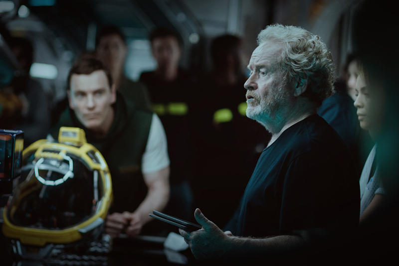Michael Fassbender és Ridley Scott az Alien: Covenant forgatásán. Fotó: 20th Century Fox