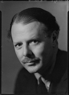 Harold Nicolson 1935-ben (Wikipedia)