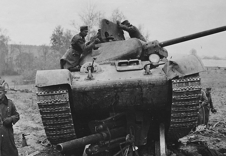 T-34-es. Forrás: waralbum.ru