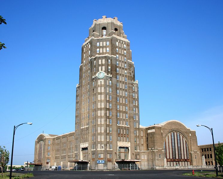 Az 1979 óta elhagyatott, de most végre felújítás alatt álló Buffalo Terminal Art Deco-díszei egész biztosan az ő munkái