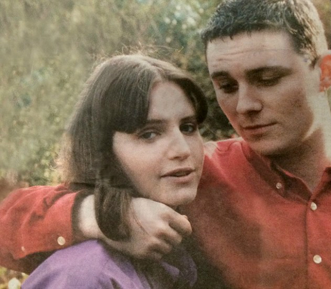 Ian Huntley és Katie Walker 1998-ban (fotó: Youtube)