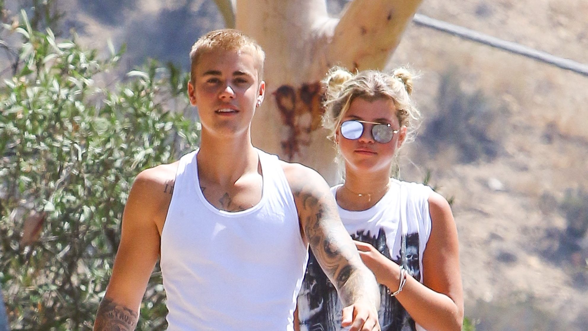 LOS ANGELES, CA - AUGUST 10: Justin Bieber is seen with model Sofia Richie on August 10, 2016 in Los Angeles, California. (Photo by BG003/Bauer-Griffin/GC Images)