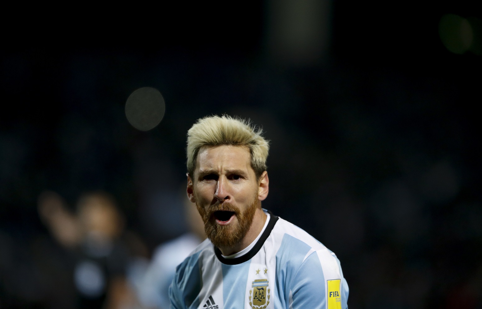 MENDOZA, ARGENTINA - SEPTEMBER 01: Lionel Messi of Argentina celebrates after scoring the first goal of his team during a match between Argentina and Uruguay as part of FIFA 2018 World Cup Qualifiers at Malvinas Argentinas Stadium on September 01, 2016 in Mendoza, Argentina. (Photo by Gabriel Rossi/LatinContent/Getty Images)