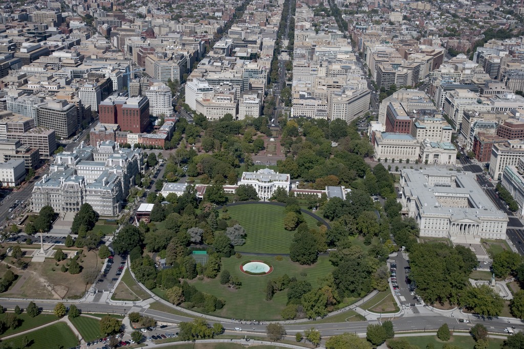 aerial_view_of_lafayette_park_located_directly_north_of_the_white_house_on_h_street_between_15th_and_17th_streets_n-w-_washington_d-c_lccn2011646655-tif