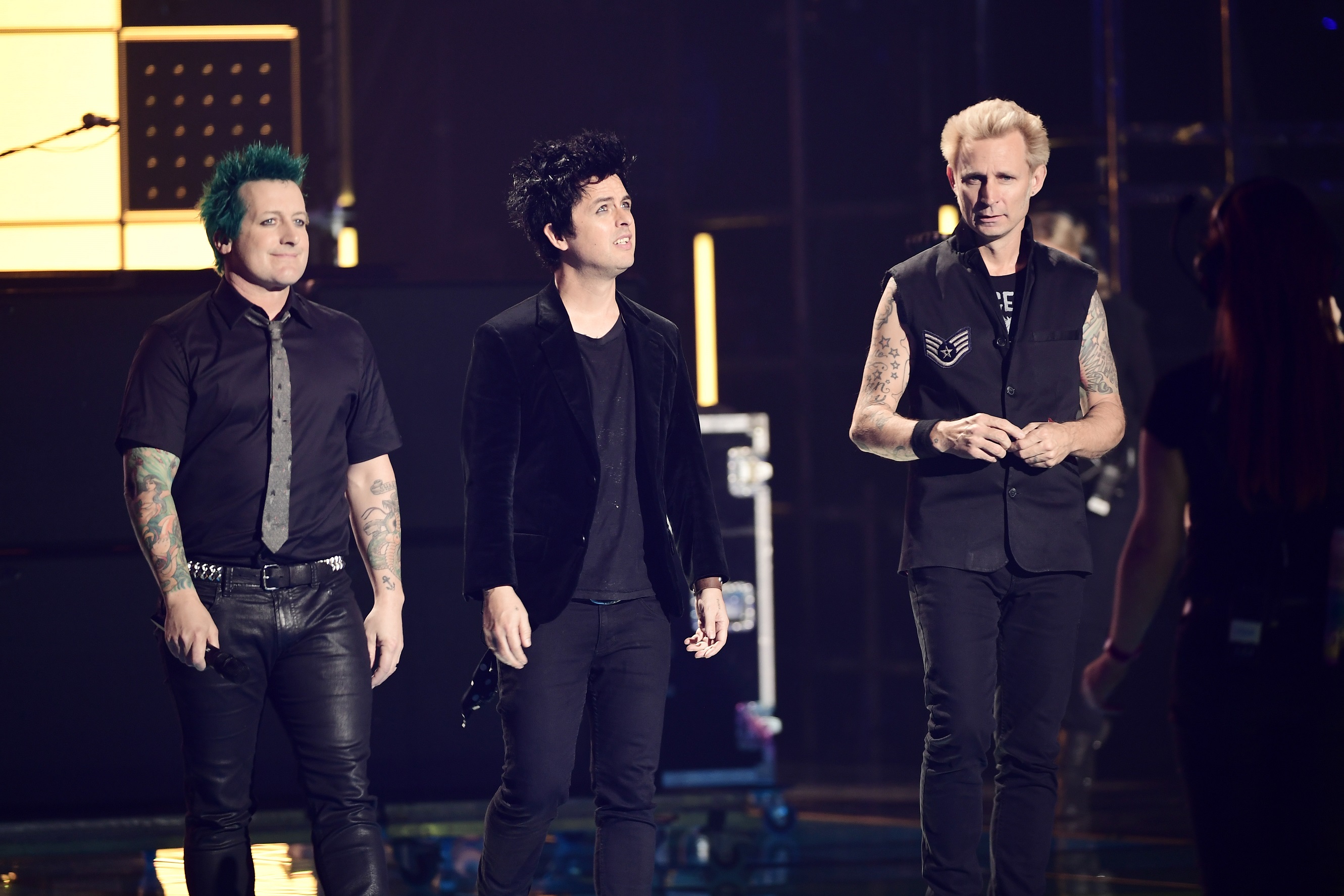ROTTERDAM, NETHERLANDS - NOVEMBER 06: Idris Elba (not pictured) presents the Global Icon award to Tre Cool, Billie Joe Armstrong and Mike Dirnt of Green Day on stage at the MTV Europe Music Awards 2016 on November 6, 2016 in Rotterdam, Netherlands. (Photo by Ian Gavan/Getty Images for MTV)
