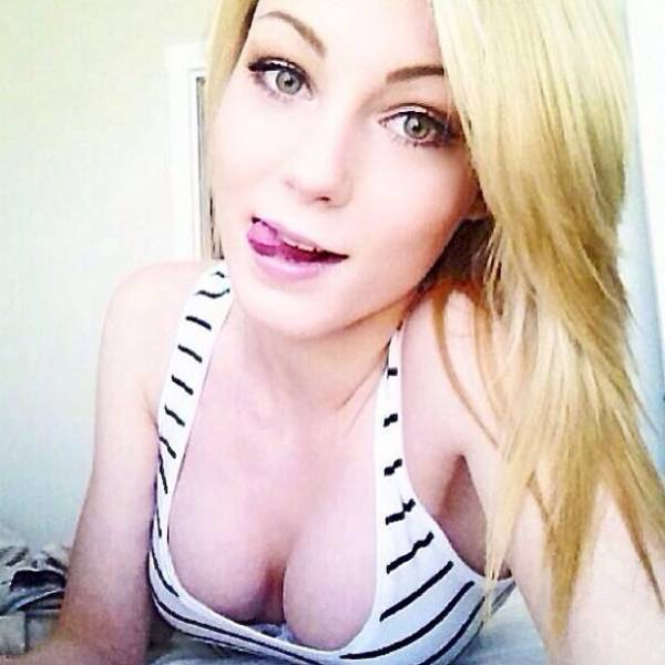 heres_twitchs_hottest_female_streamer_640_05