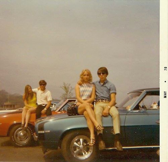 polaroid_prints_of_teen_girls_in_the_1970s_288_29