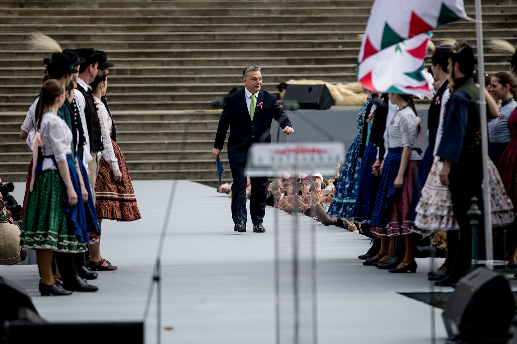 Ma sokan otthon hagyták az eszüket: Orbán bakizott, a Jobbik csokizott, Majtényi beverte a fejét 1