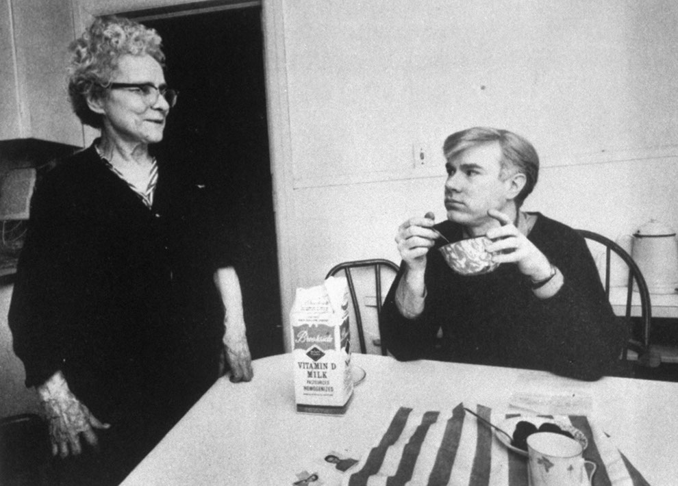 Andy Warhol édesanyjával, 1964. Fotó: Ken Heyman/Time Life Pictures / Getty Images
