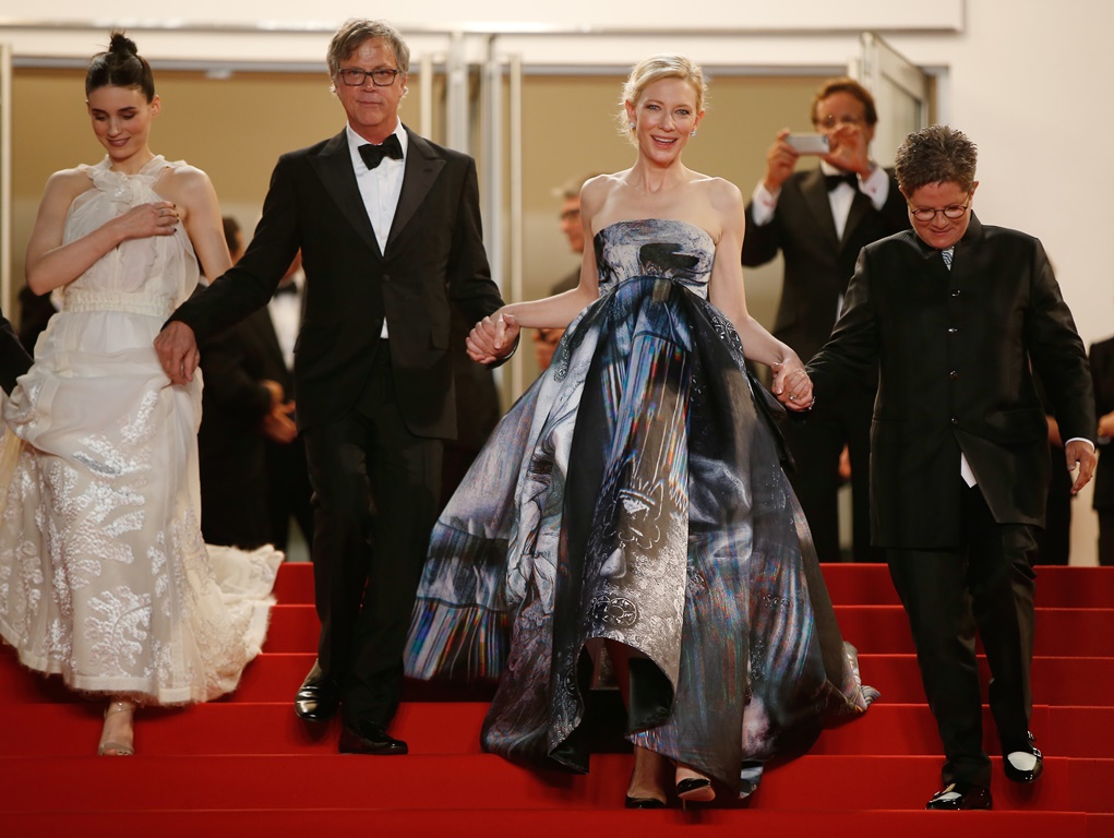 A Carol két főszereplője, a rendező és Phyllis Nagy a film bemutatóján Cannes-ban. Europress