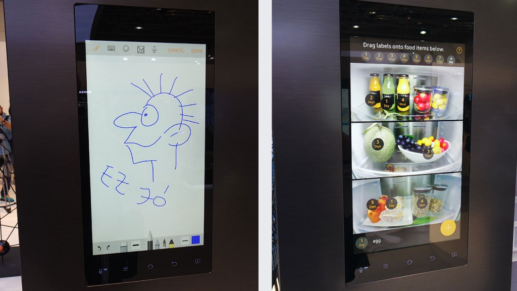 Igen, a hűtőajtón ott figyel egy monitor és egy óriási tablet szerelemgyereke, akár rajzolhatunk is rá kedves üzenetet, vagy az ajtó kinyitása nélkül nézhetünk bele a hűtő belsejébe, felcímkézve a tartalmat.