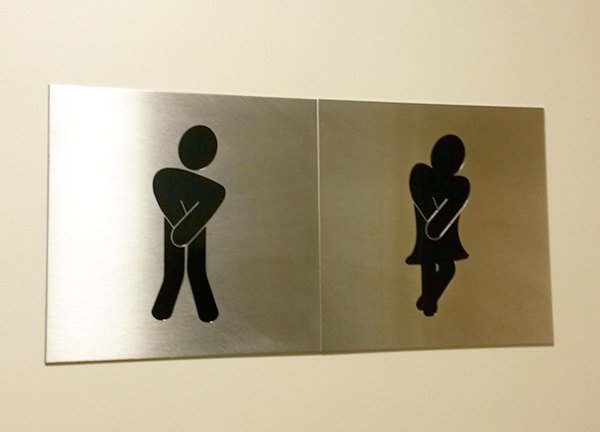 clever-bathroom-signs-men-women-2