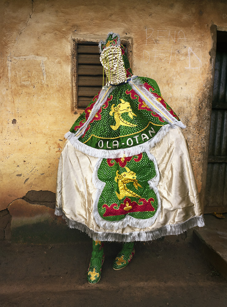 Leonce-Raphael-Agbodjelou_Egungun-Masquerade-III_2015_Pigment-Ink-on-HP-Premium-Satin-Photographic-Paper_202-x-150-cm_LR
