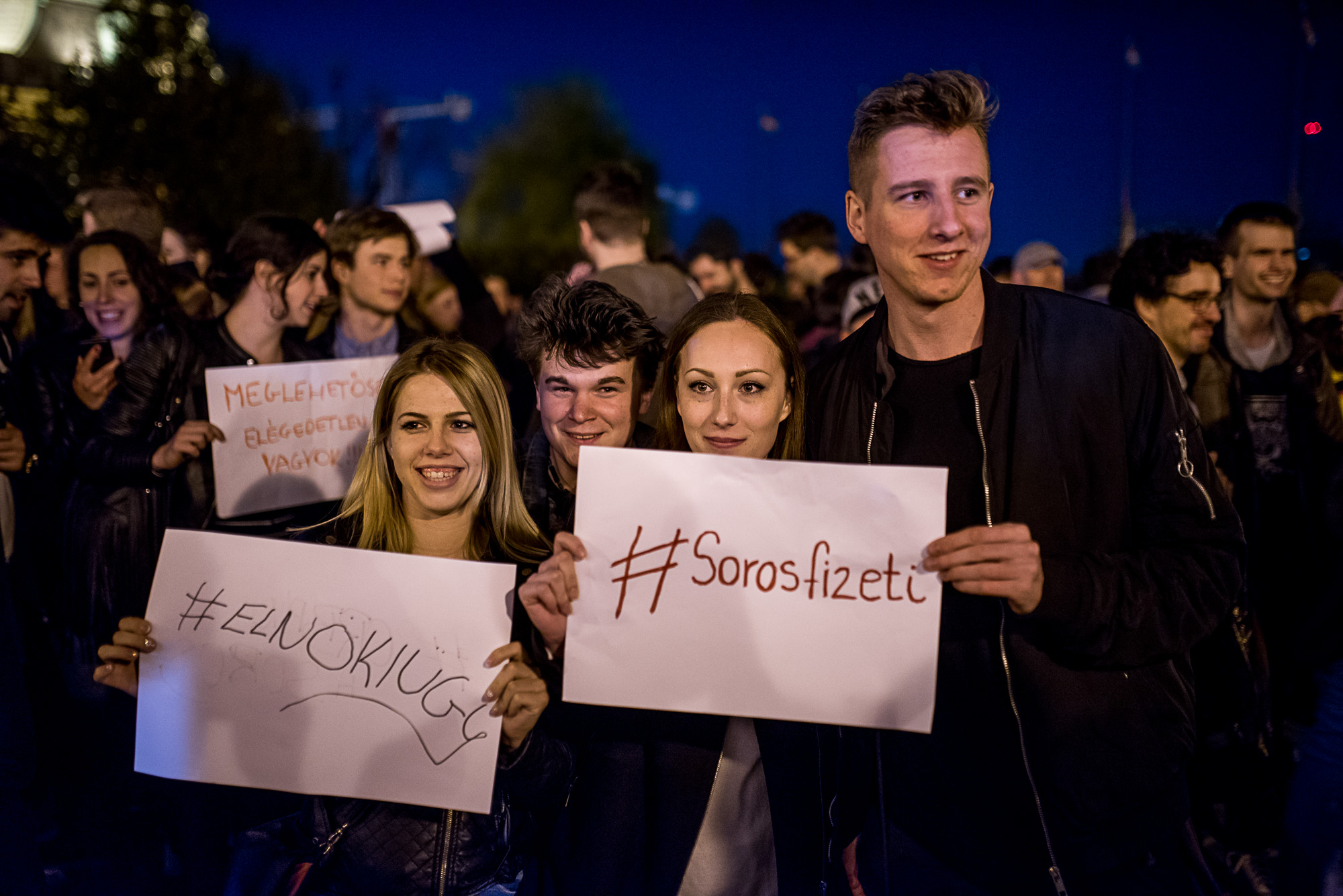 CEU-tüntetés után: fehértulipános lázadók üzenik Orbánnak, bármi megtörténhet 1