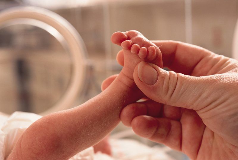 Ritka rendellenességgel, nemi szerv nélkül született egy kisfiú
