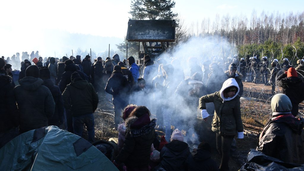 Pattanásig feszül a húr a lengyel-fehérorosz határon